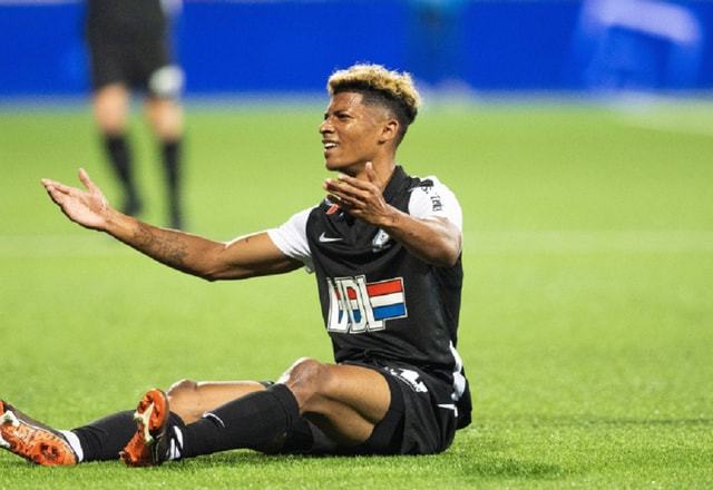 解说还是社 解说还是社