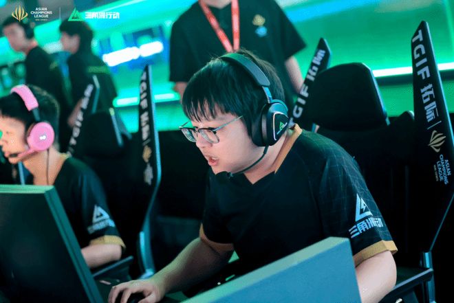 了高水平的 了高水平的